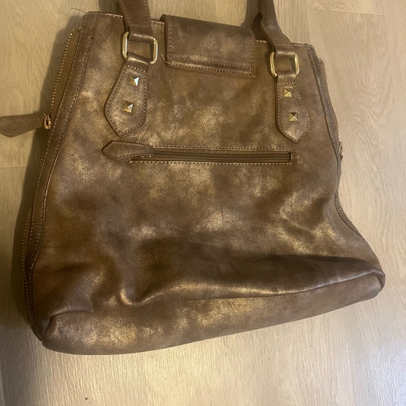 Imoshion Metallic Brown Shoulder Bag with Tassel - Picture 9 of 9